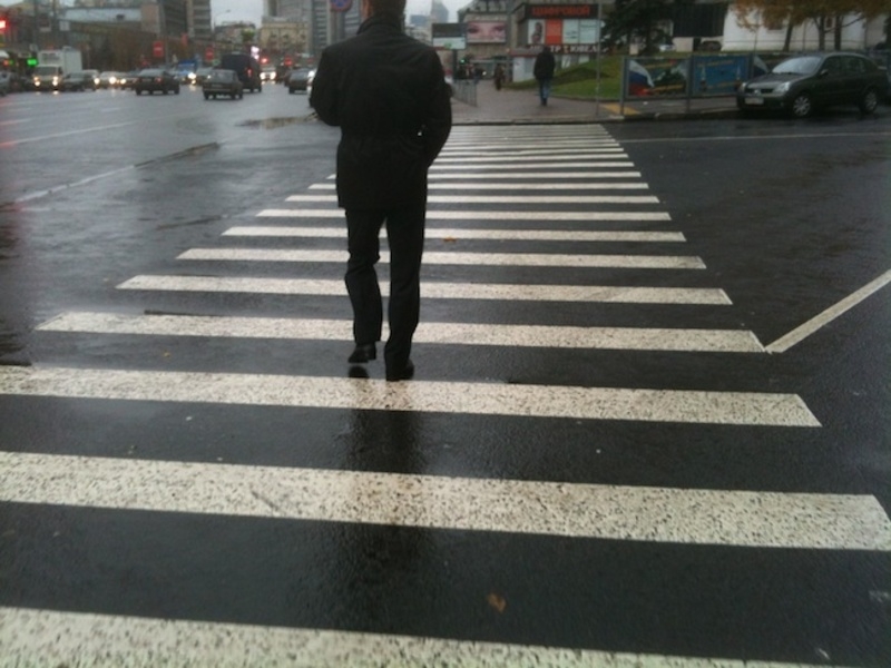 Наезд на пешехода на пешеходном переходе: ответственность за сбитого в 2019