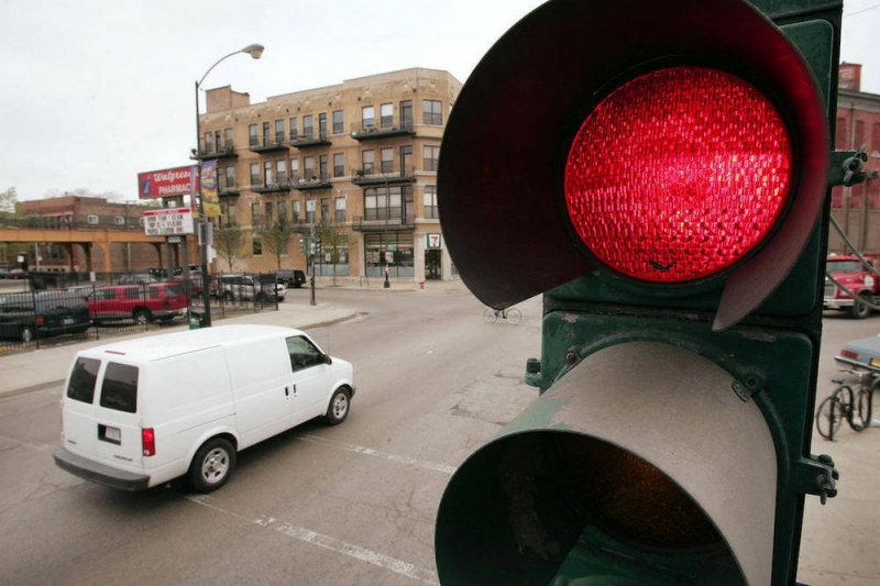 Проезд на красный свет: штраф за светофор в 2019 году