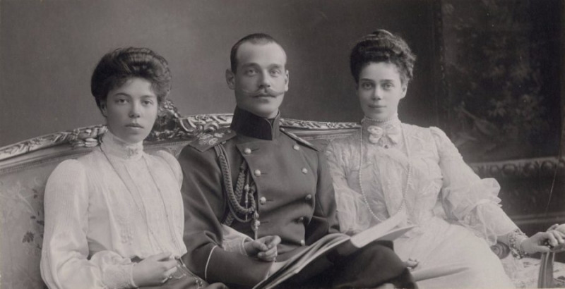 Из бывшей сироты в первую русскую императрицу