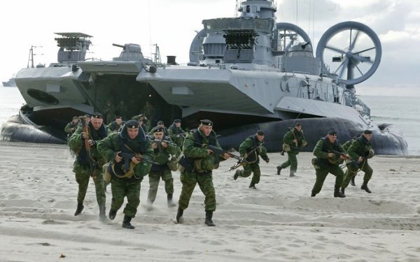336 белостокская бригада морской пехоты, базирующаяся в городе балтийск