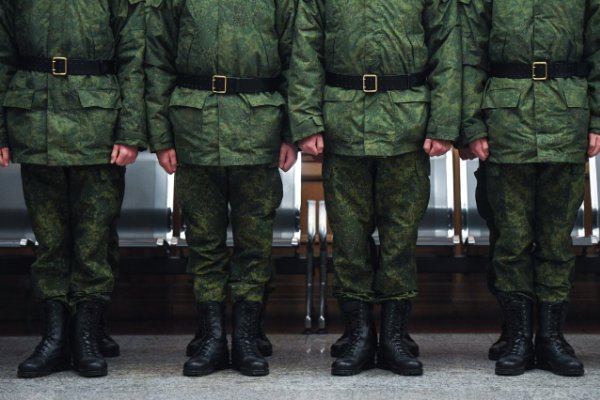 Нужно ли идти служить в армию после военной кафедры