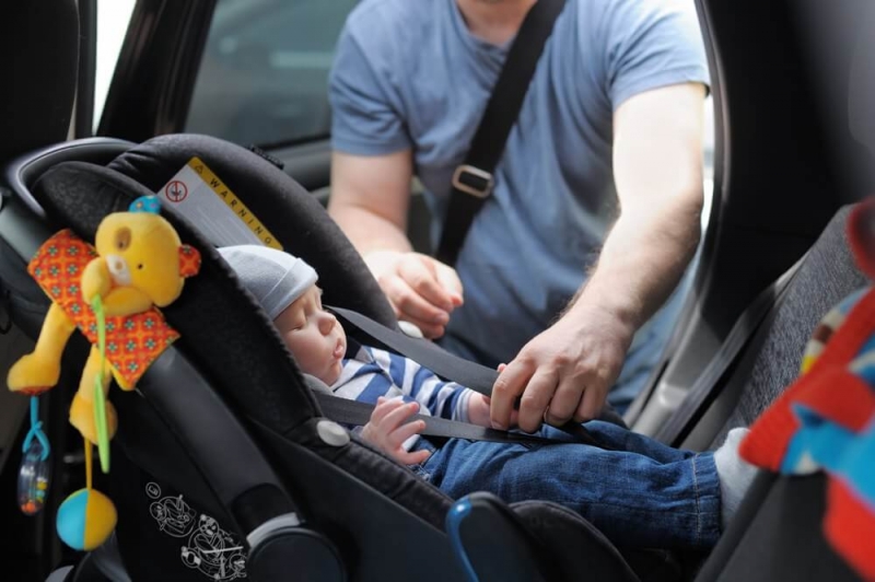 100 000 рублей штрафа и лишение прав за оставление ребенка в автомобиле — юридические советы
