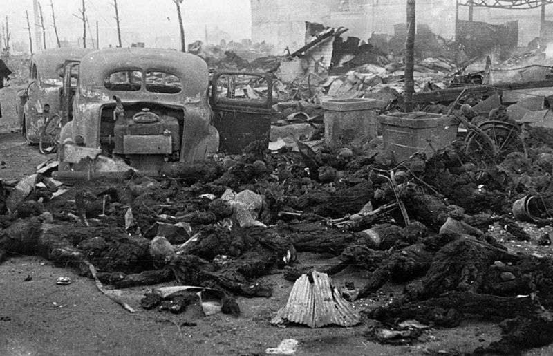 Атомные бомбардировки хиросимы и нагасаки
