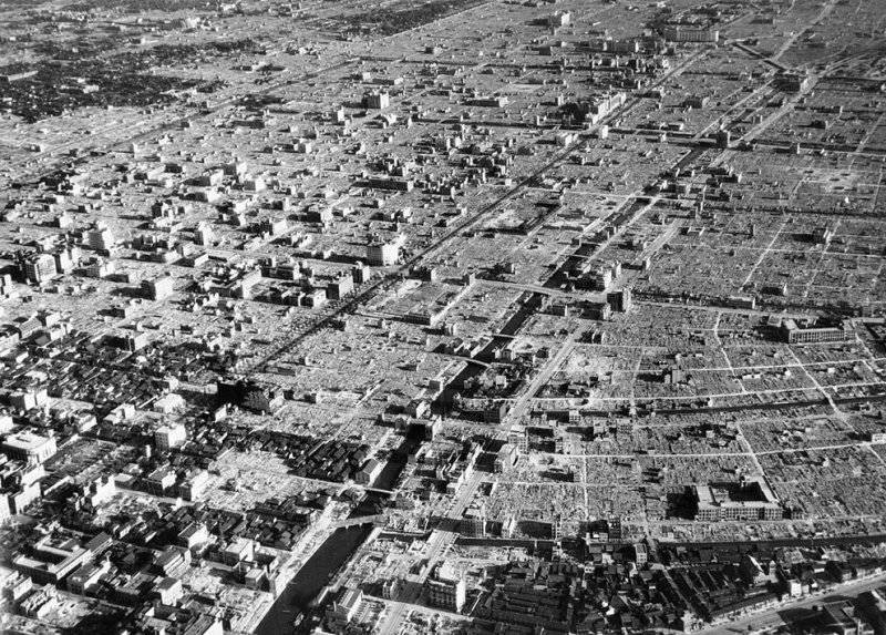 Атомные бомбардировки хиросимы и нагасаки