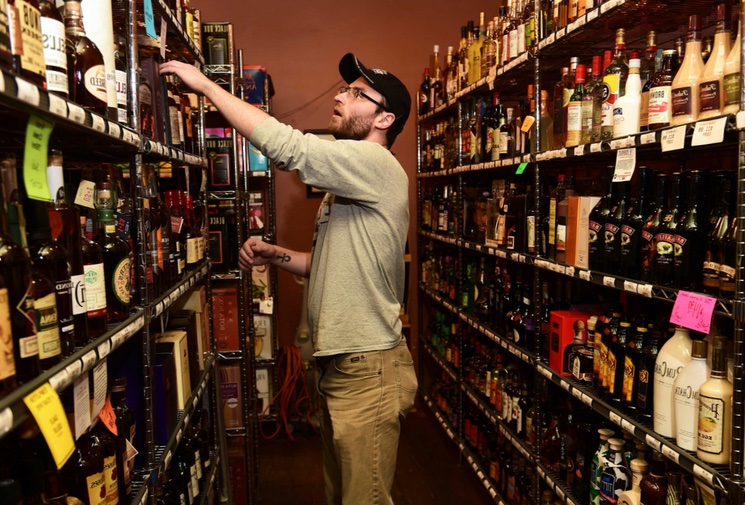 До скольки в москве продают алкоголь? — юридические советы