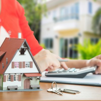 Как купить дом в ипотеку (нюансы ипотеки на загородную недвижимость)? — юридические советы