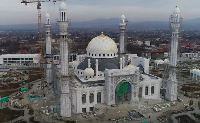 Самая большая мечеть россии и европы