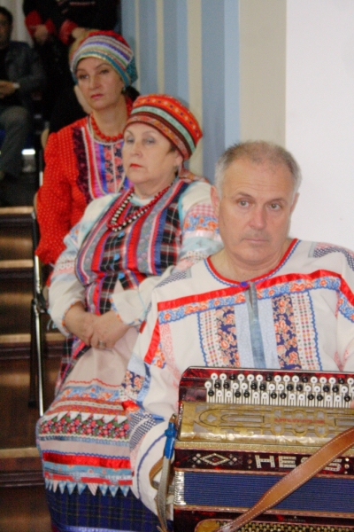Терские казаки: история и песни казачьего войска, традиционная форма и одежда, танцы и обычаи общества
