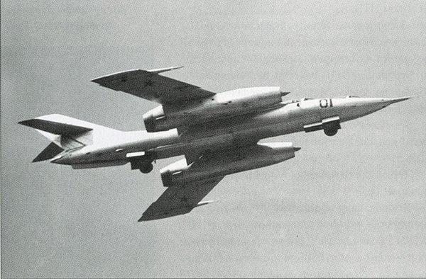 «в небе над берлином» — подвиг советских летчиков в 1966 году