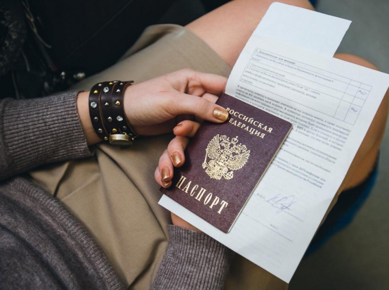 Замена паспорта при порче: порядок действий, документы, стоимость  — юридические советы