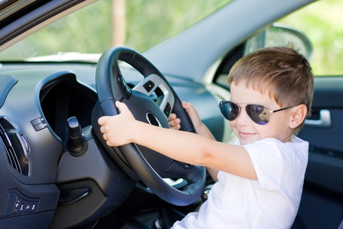 Зрение для водительских прав: дальтонизм и дихромазия существенны? — юридические советы